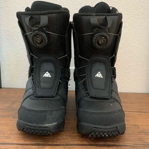 K2 Women’s snowboarding boots Raider Rental